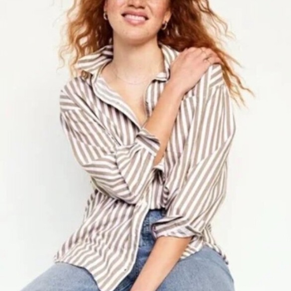 3/$19 Old Navy The Boyfriend shirt button down blouse - Picture 3 of 13